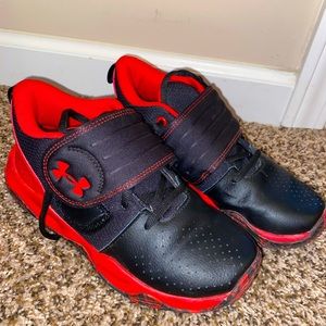 Boys Under Armor shoes